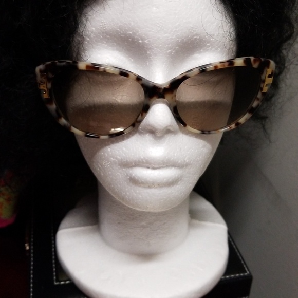 Tory Burch Accessories - Tory Burch Sunglasses